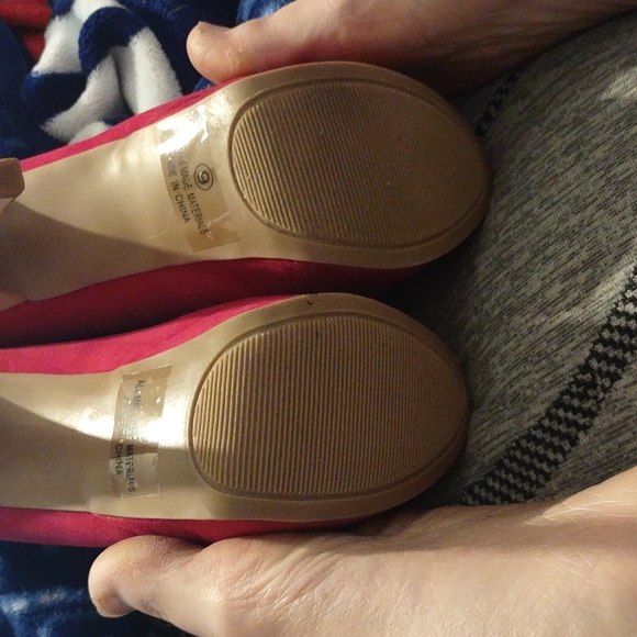 Teal and pink platform stilettos - Picture 4 of 4